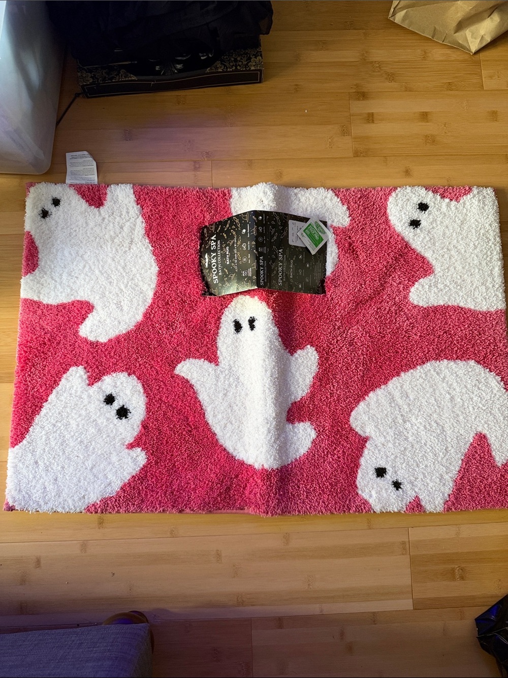 Halloween ghost bath rug